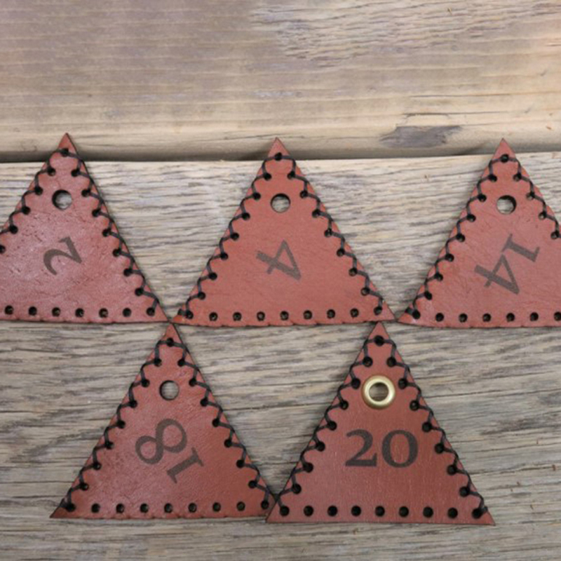 Leatherwork Ideas - حقائب نرد برباط للارتداء اليومي، فكرة