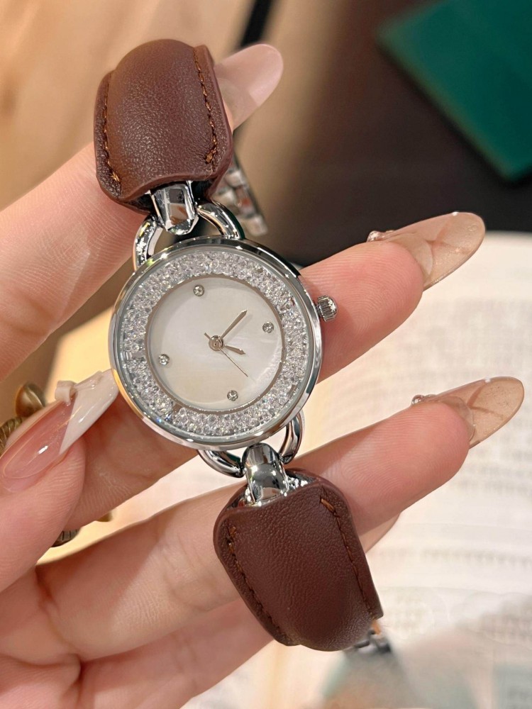 ساعة يد أنيقة للسيدات بحزام من - مراجعة Leatherwork Ideas وسعره