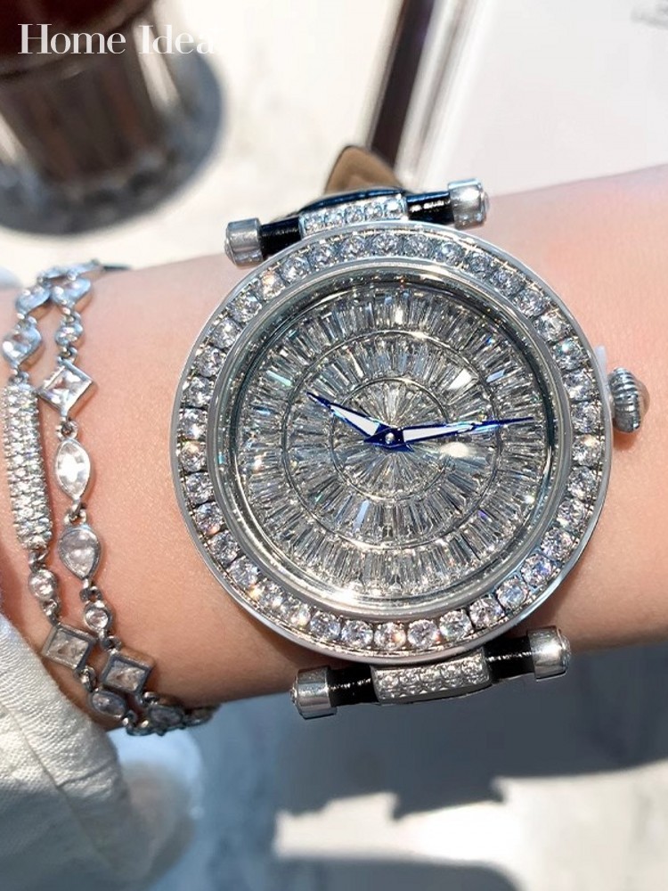 ساعة كوارتز نسائية لامعة مرصعة - مراجعة Leatherwork Ideas وسعره