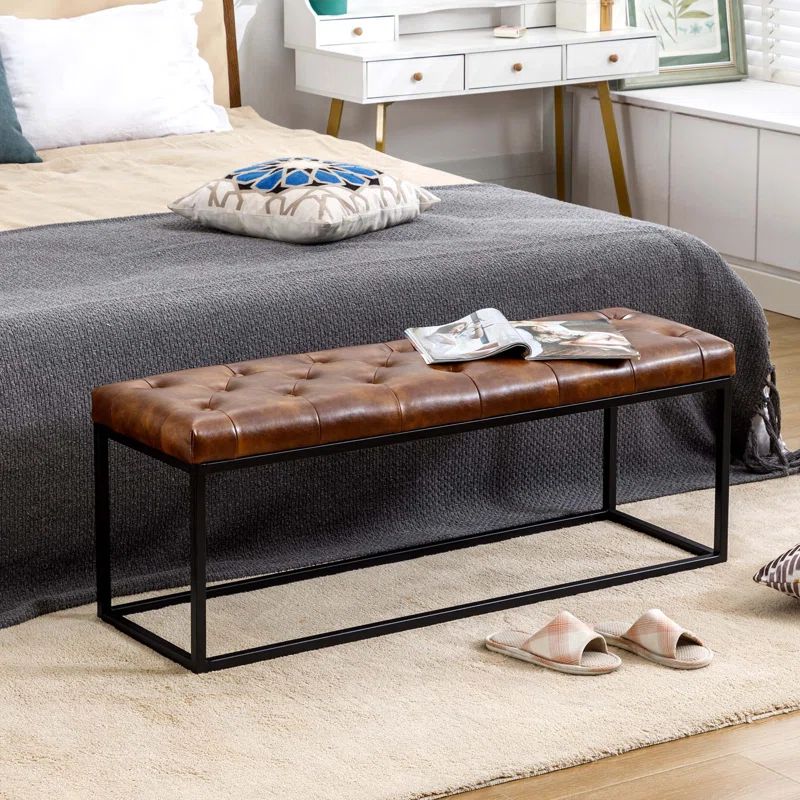 #   طاولة عمل خشبية، مقعد طعام - مراجعة Leatherwork Bench وسعره